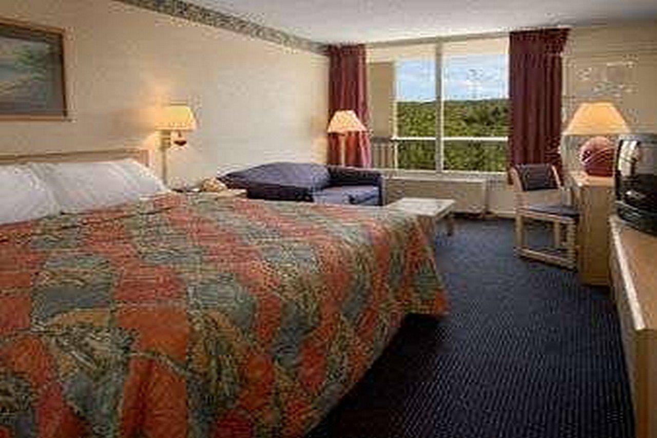 Knights Inn Newport Buitenkant foto