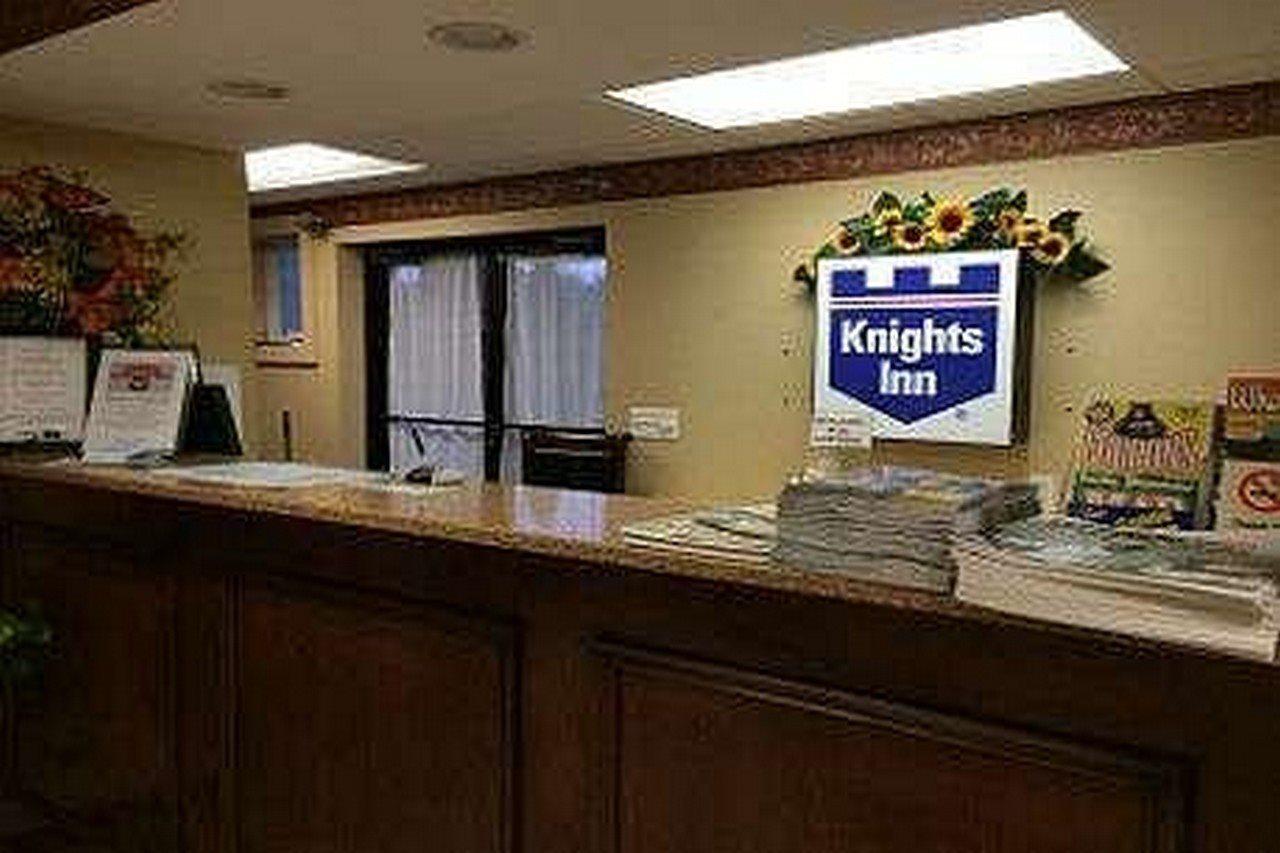 Knights Inn Newport Buitenkant foto